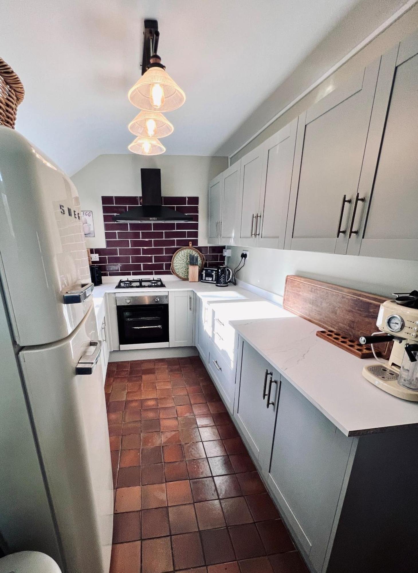 6 - Central Location - Entire House - Free Parking Merthyr Tydfil Exteriör bild